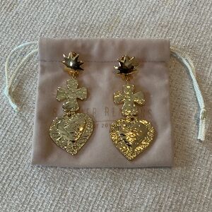 8 Other Reasons Textured Montegue Earrings